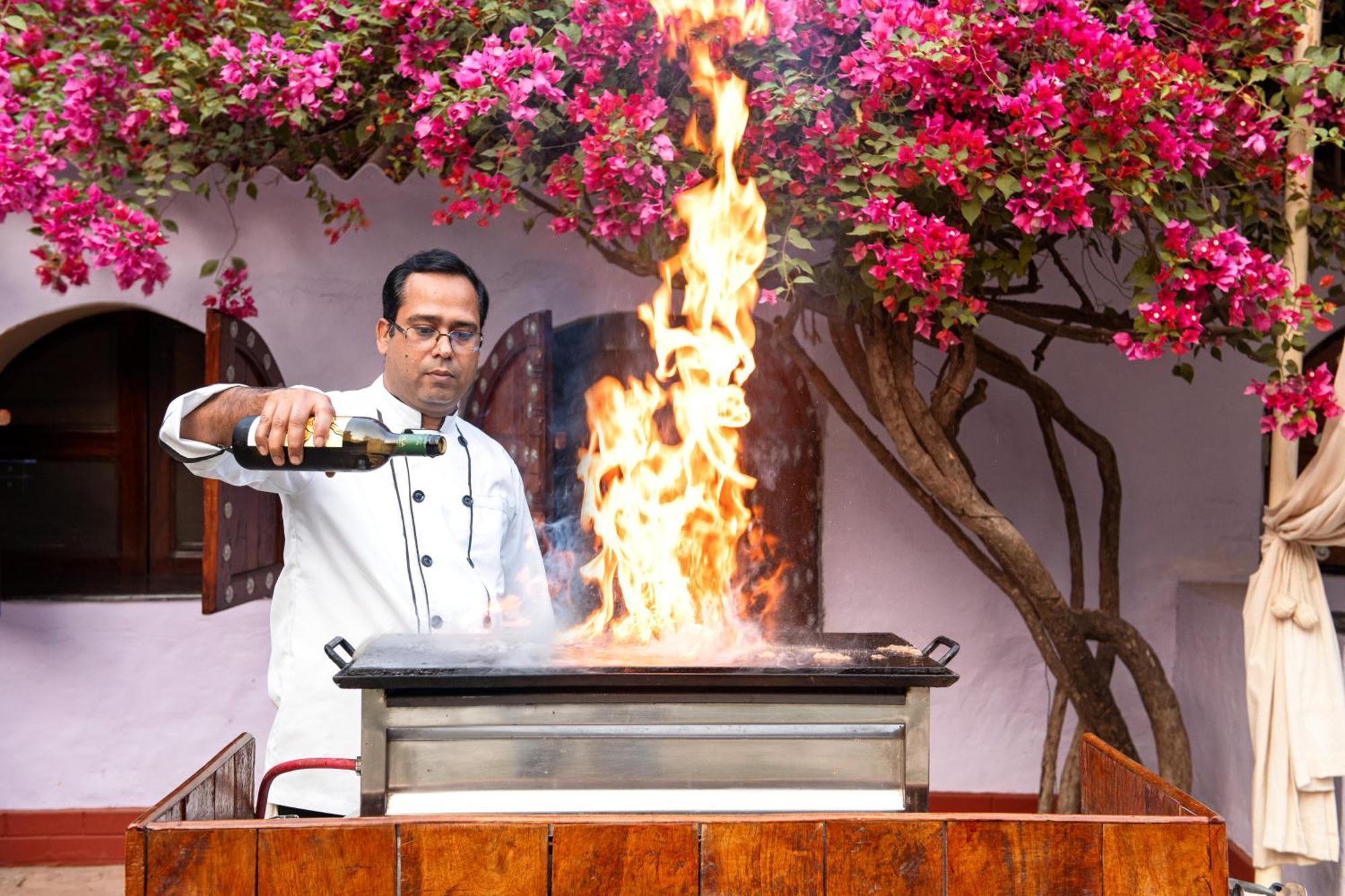 Mela Kothi - The Chambal Safari Lodge Bāh エクステリア 写真